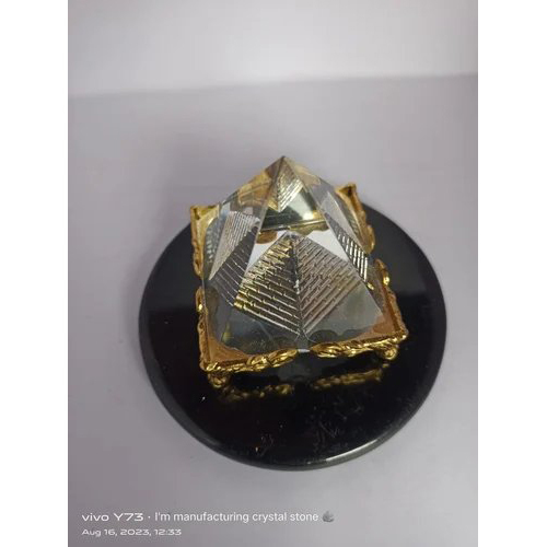 Crystal Piramind gold stand