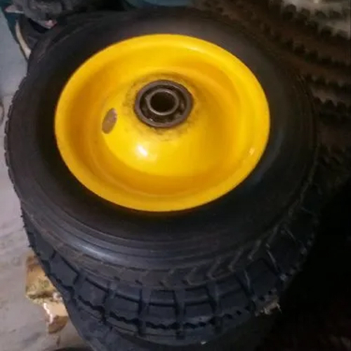 Concrete Trolley Wheel - High-Quality Metal, Various Sizes Available, Vibrant Yellow Color, Polished Surface Finish - Durable Industrial Accessory for Heavy-Duty Use