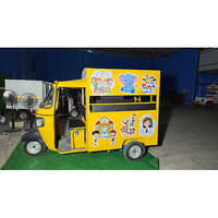 E Rickshaw School Van - Size: Standard