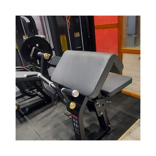 Preacher Curl Machine