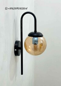 BRASS WALL LIGHT