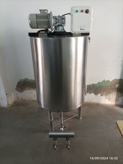 Mixing Tank - Automatic Grade: Semi-automatic