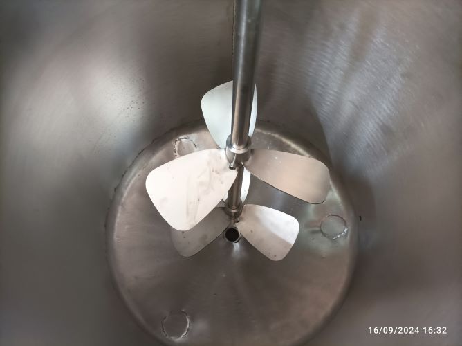 Mixing Tank - Automatic Grade: Semi-automatic