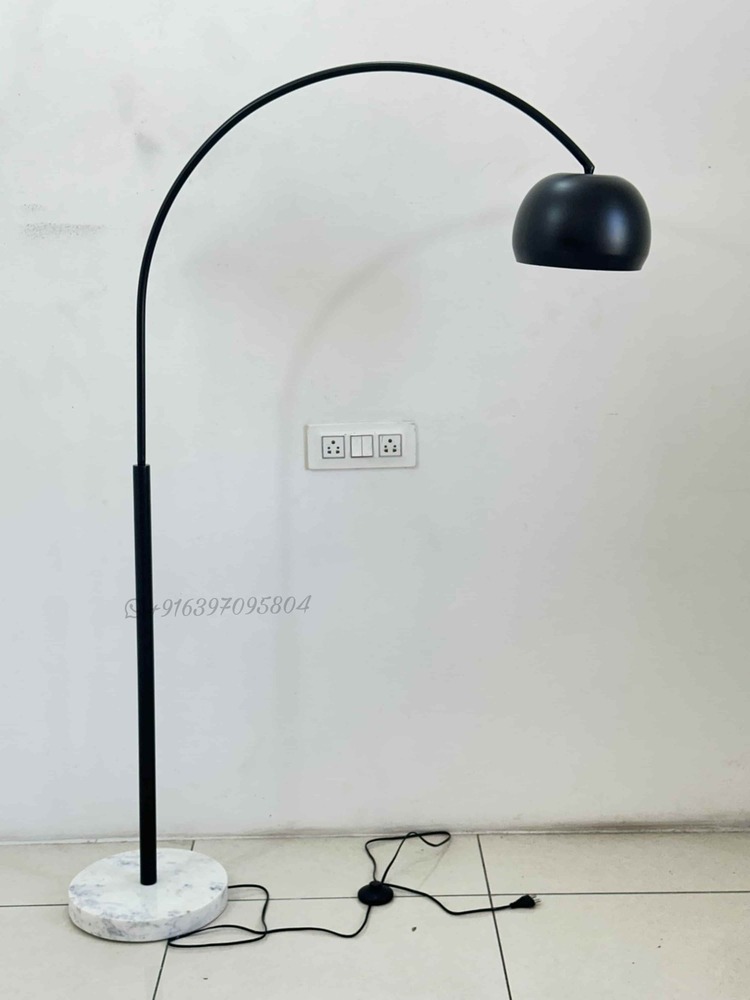 IRON FLOOR LAMP