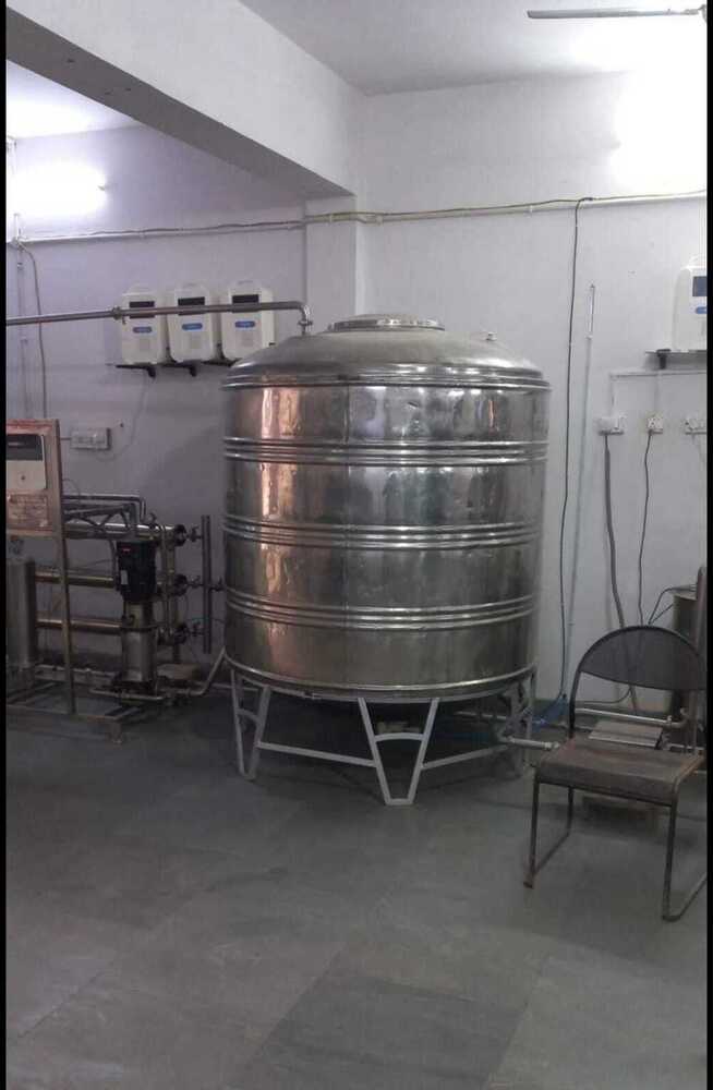 Steel tank