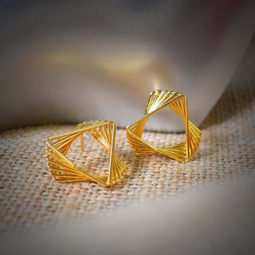 Timeless Earringss