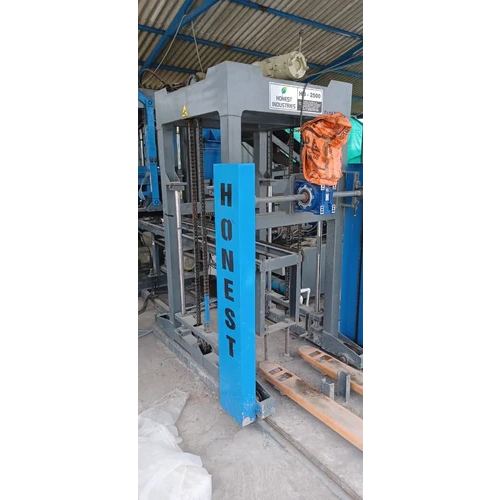 Automatic Solid Block Making Machine - Capacity: 2000 Kg/Hr