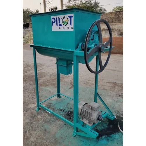 Feed Mixer Machine