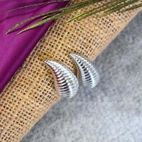 Cashew-Inspired Glam Earringss