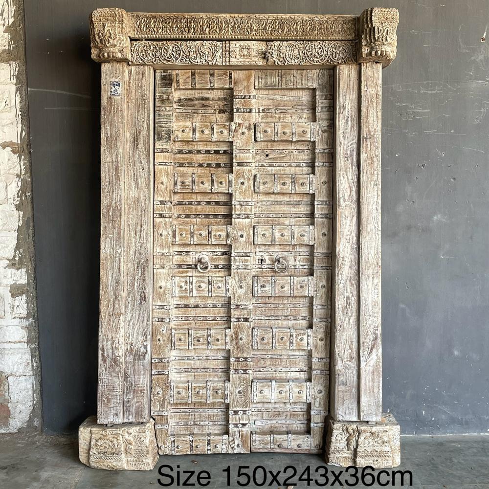 ANTIQUE WOODEN DOOR 