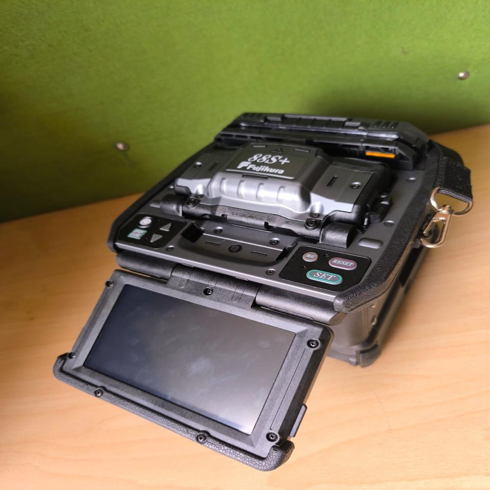 Fibre Optic Fujikura Fusion Splicer Machine - Color: Black