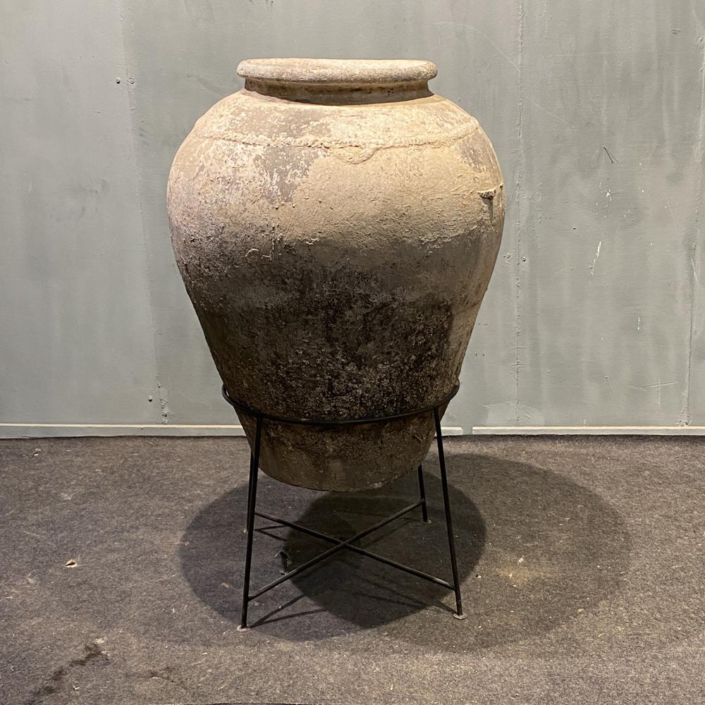 ANTIQUE TERRACOATA POT