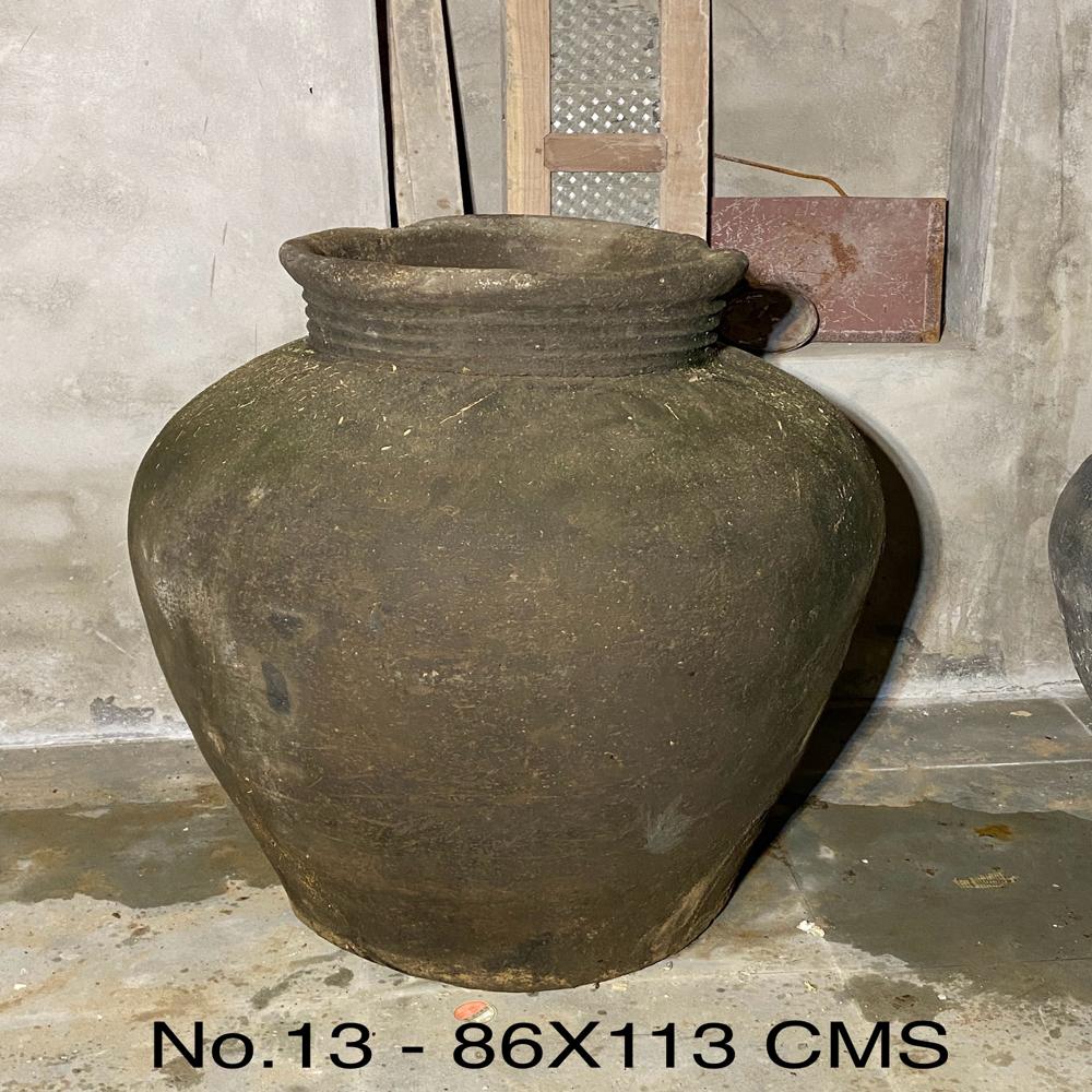 ANTIQUE TERRACOATA POT