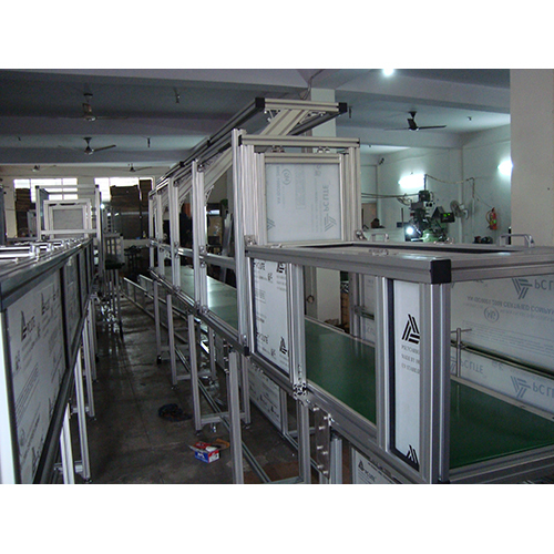 Flat Belt Conveyor - Material: Mild Steel