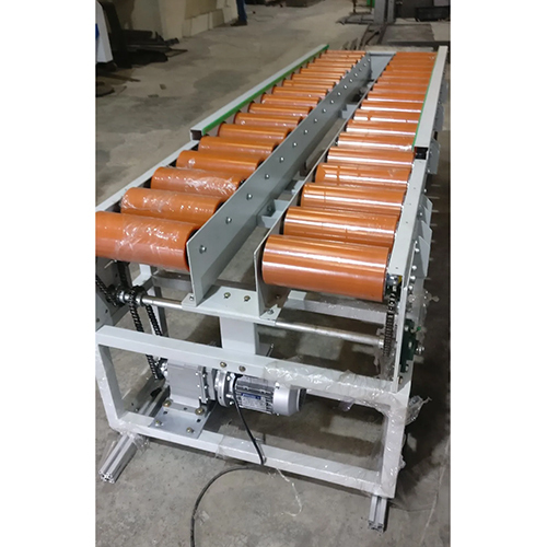 Roller Conveyor - Material: Mild Steel