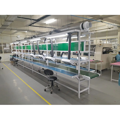 Flat Belt Conveyor With Side Working Platform - Material: Mild Steel