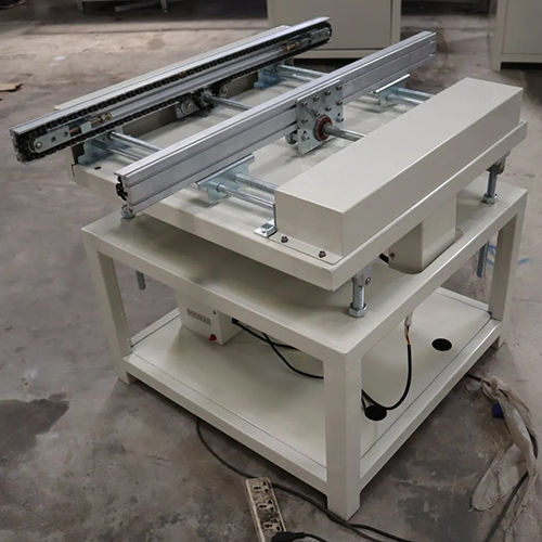 Single Sided Input Conveyor Wave Soldering - Material: Mild Steel