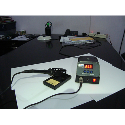 Yms 901 D Digital Soldering Station - Material: Stainless Steel