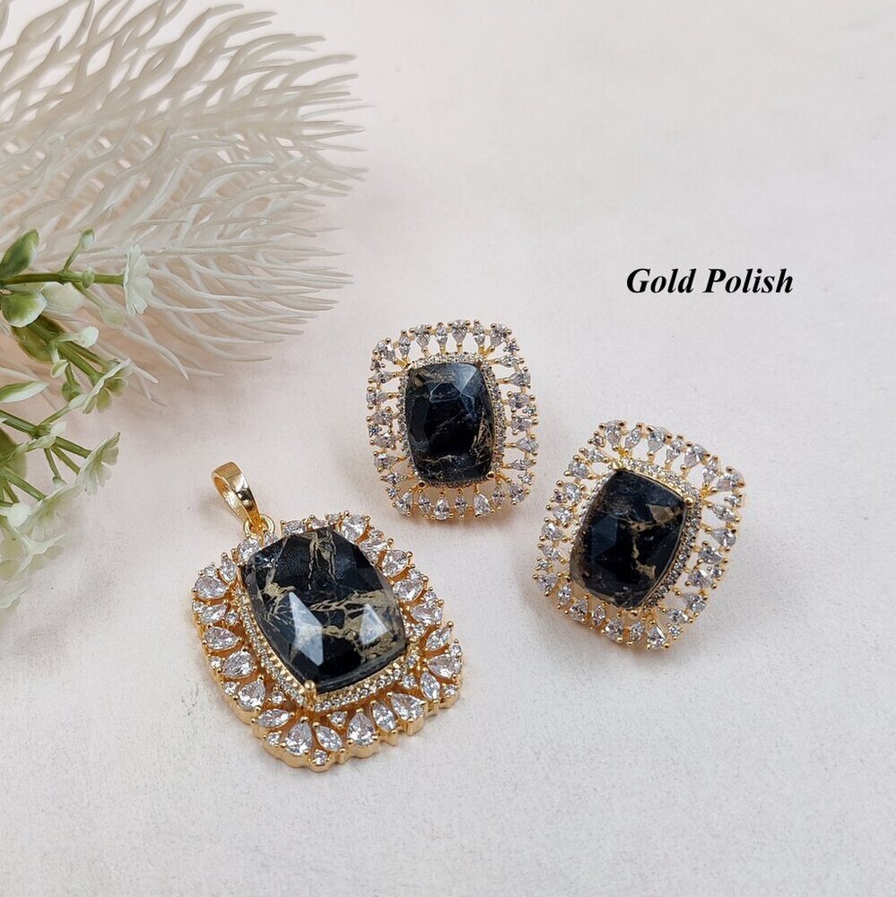 Affordable Shiny AD Locket Set