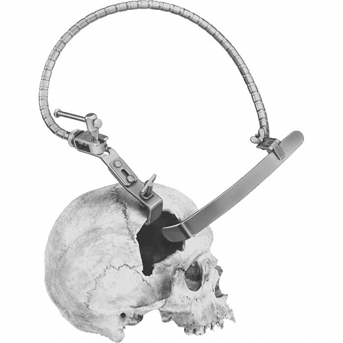 Layla Retractor - Operating Type: Manual