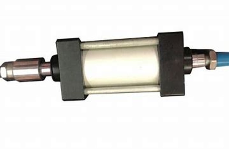 Pneumatic Cylinder For Pet Blow Machines - Color: Silver