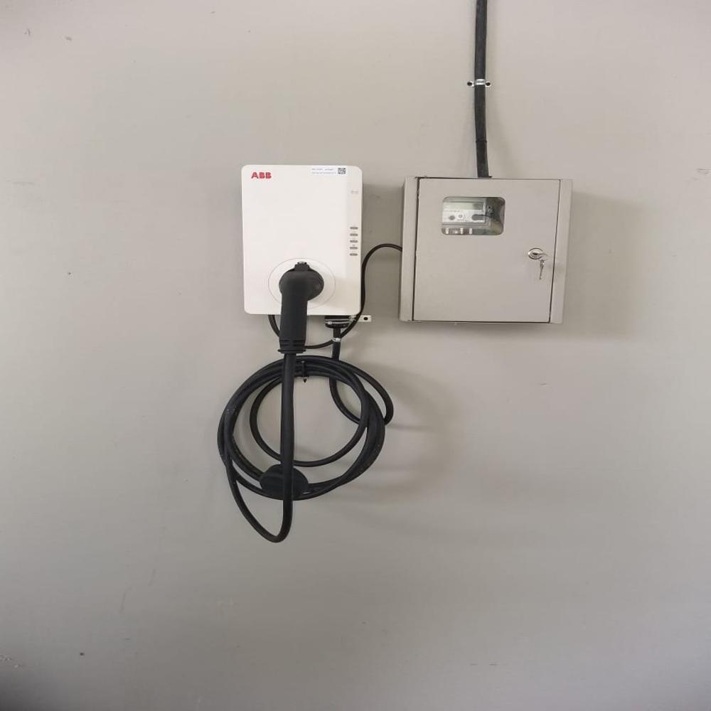 Abb Terra Ac Wallbox 22 Kw Home & Office Use Electric Vehicle Ev Car Charger With Two Year Warranty