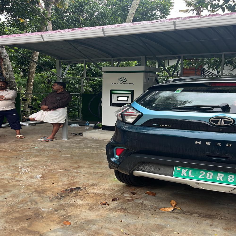 Tellus 60kw Dc Ev Charger (Ccs2 Dual Gun) - Material: Plastic & Steel