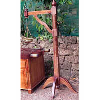 Wooden Shirodhara Stand With Brass Vessel