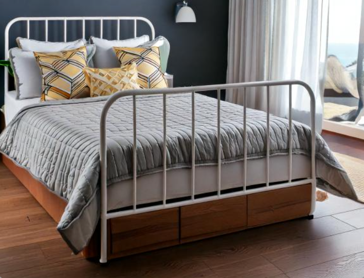 Castella Iron Bed - Color: White