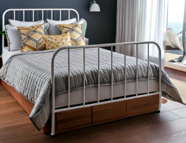 Castella Iron Bed