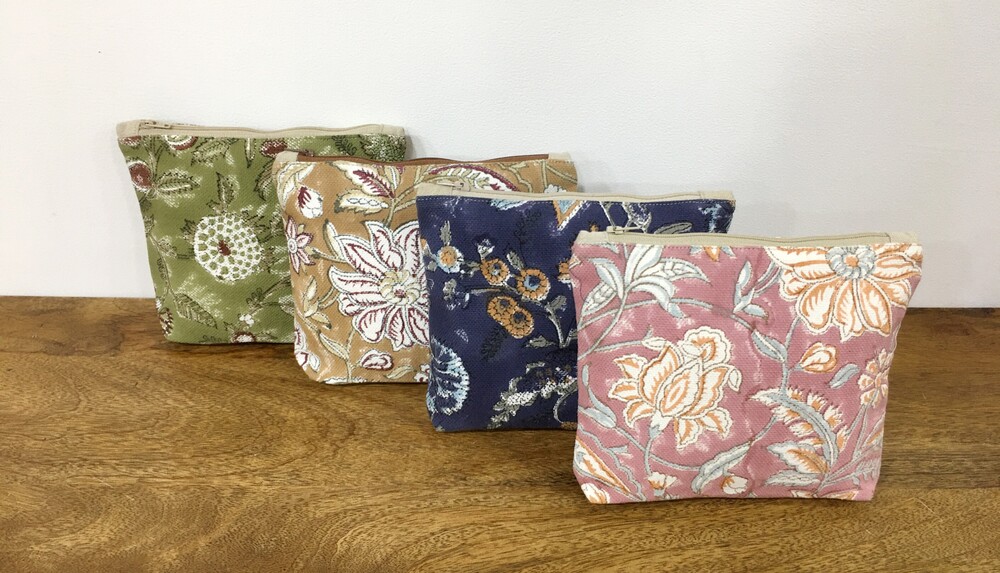 Small Printed Dari Pouches - Cotton Fabric, Multi-color, 1.5 Kg | Customized Design, Zip Closure, Compact Size