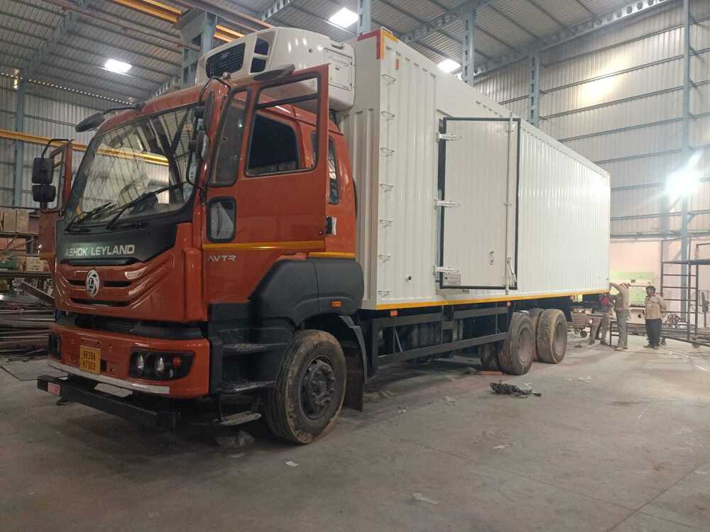 Refrigeration Van Container - Capacity: 5 Ton