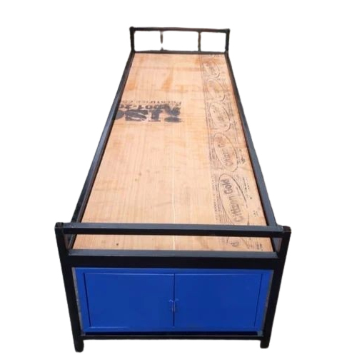 Metal Single Bed - Dimension (L*W*H): 6*3 Foot (Ft)