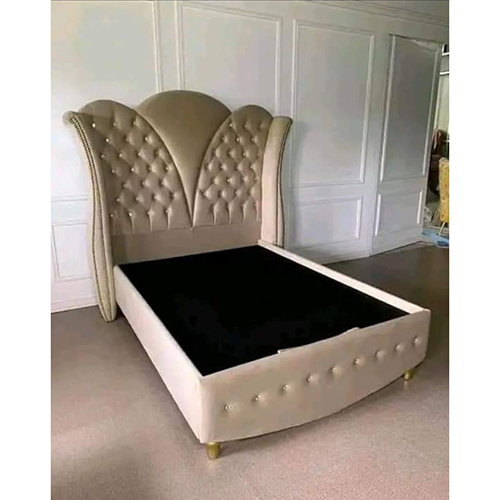 King Size Bed - General Use: Outdoor Furniture