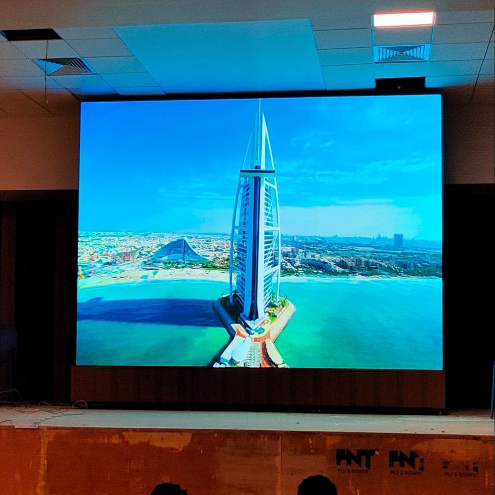 p5 video wall display