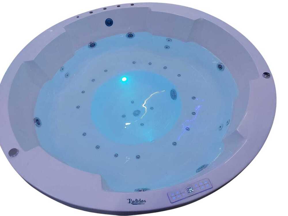 Spa Tub Jacuzzi Bathtub Outdoor Jacuzzi - Color: As Per Requirement