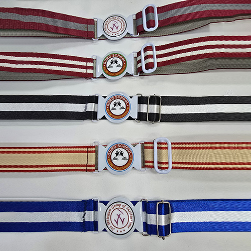 टॉफ़ी आकार पाउडर कोटेड बकल स्कूल बेल्ट