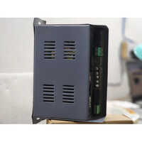 Dg Battery Charger - Input Voltage: 12 Volt (v)