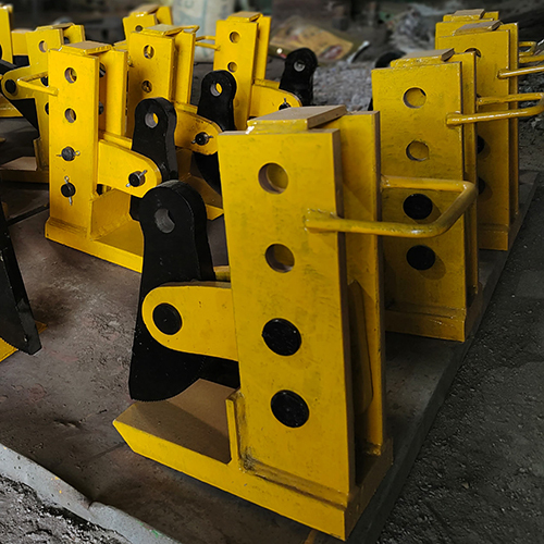 Adjustable Plate Lifting Clamp - Automatic Grade: Manual