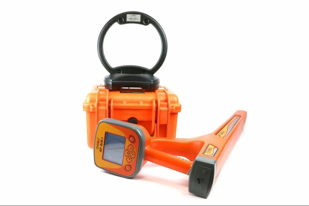 CABLE & PIPE LOCATOR SUCCESS AG-319N