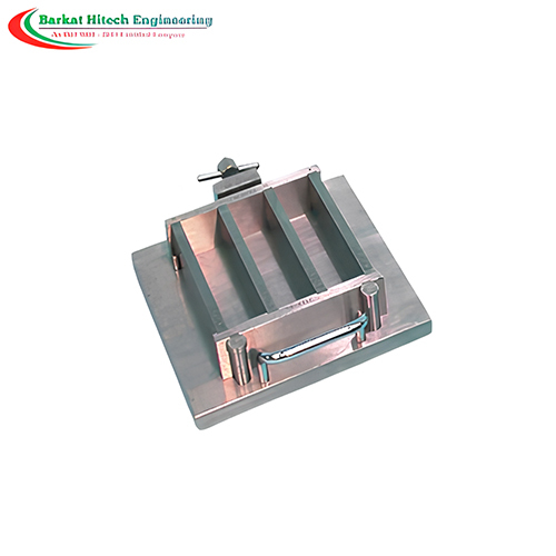 Three Gang Prism Mould - Color: Silver