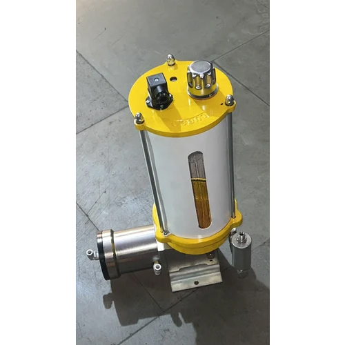 Lubrication Pneumatic Oil Pump - Color: Yellow