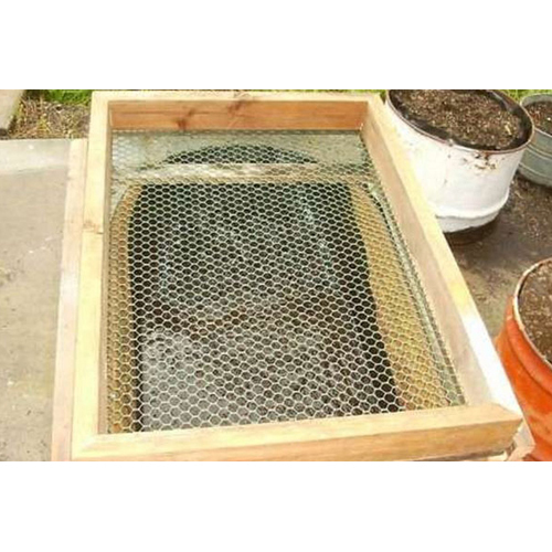 Industrial Vibrating Screen Mesh - Material: Carbon Steel