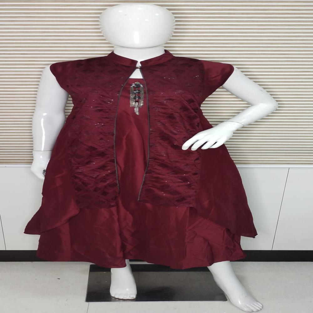 Red Ladies Gown - Color: Wine