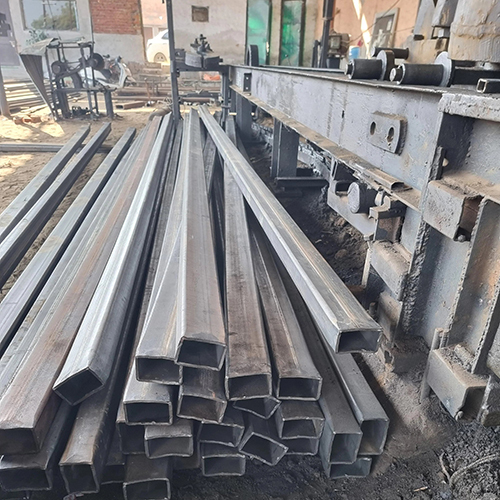Mild Steel Rectangle Pipes All Uper Side