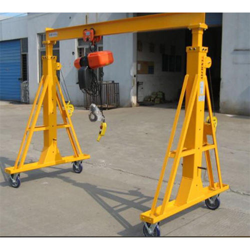 Gantry Crane - Color: Yellow