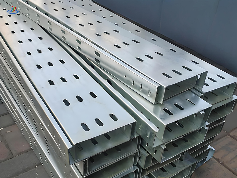Cable Tray - Pre Galvanized Steel, Aluminum Conductor, Silver Finish, Customizable Design for Diverse Industries