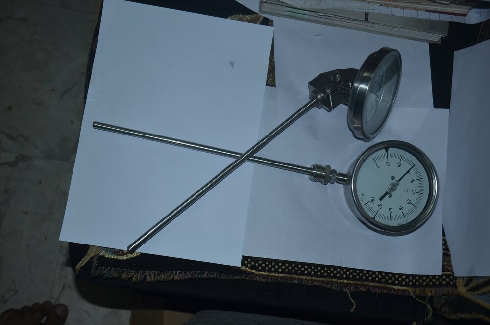 Bimetallic Temperature Gauge - Brass And Steel, Available In Various Sizes, Silver Color | Self-sufficient, Cost-effective, Durable For Hvac And Industrial Applications