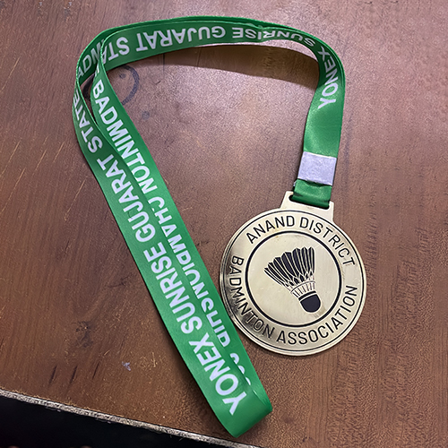 Brass Round Shaped Engraving Medal