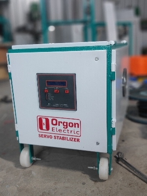 7.5 Kva Servo Controlled Voltage Stabilizer